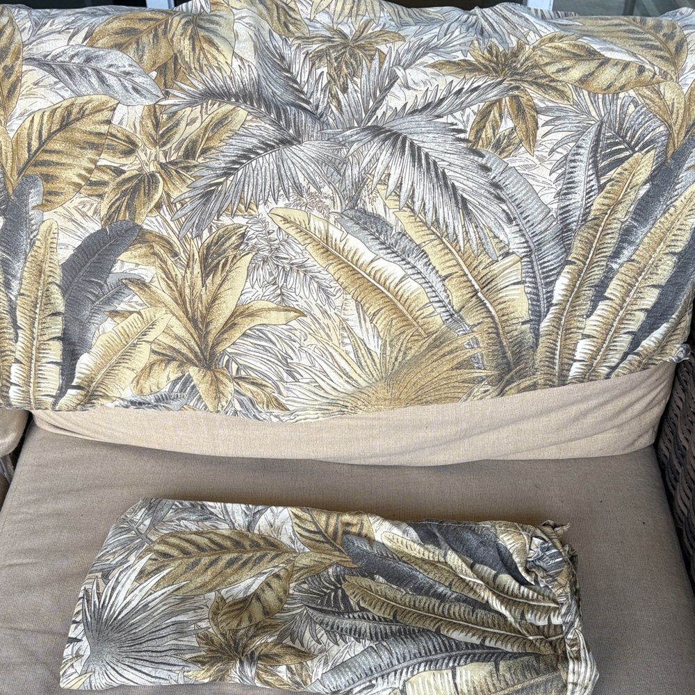 TOMMY BAHAMA Tropical Palm Print King Size Shams/Pillow Cover in Gold and Gray